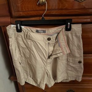 Brand new khaki shorts